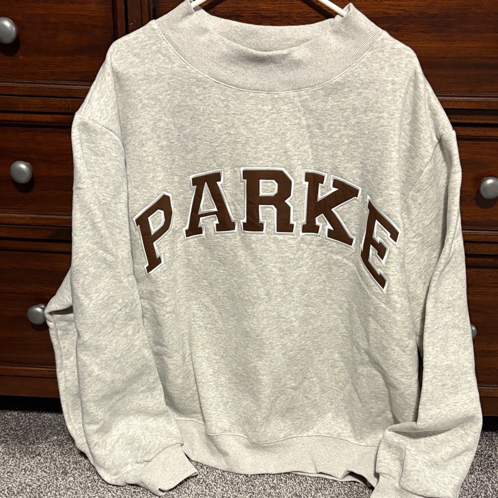 Parker Light Gray Women's Crew Neck Sweater☁️☁️